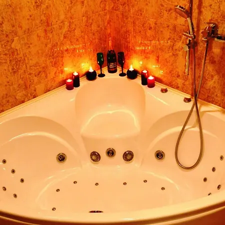 Aparthotel Jacuzzi Luxe Relax 3*