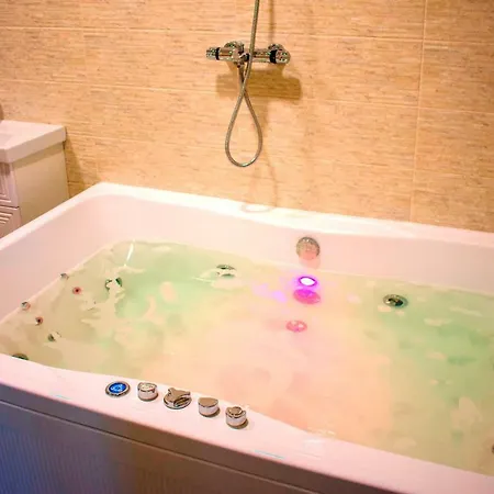 Aparthotel Jacuzzi Luxe Relax